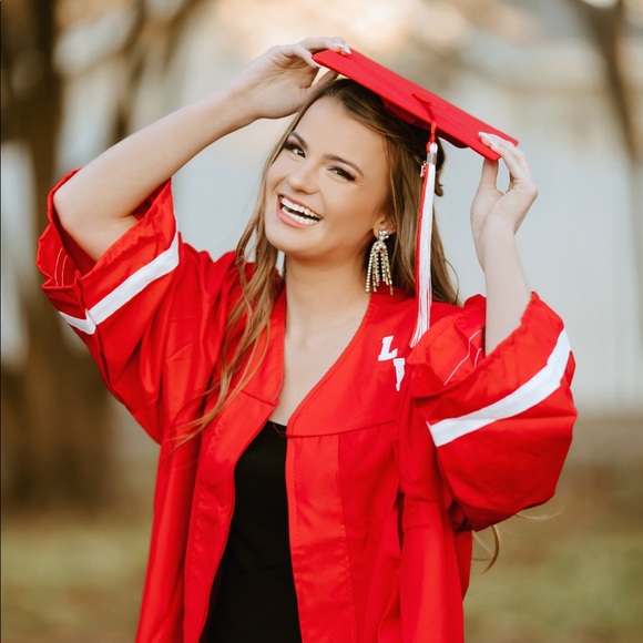 Meet your Posher, Haley - Picture 5 of 5